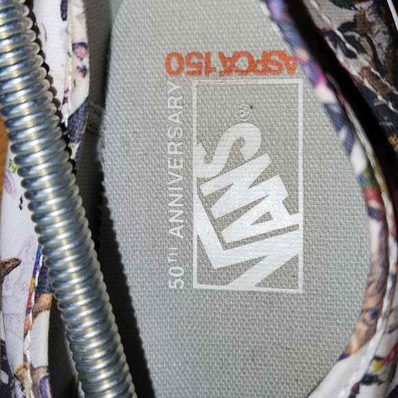 ASPCA Vans Off The Wall Tennis Shoes - Picture 6 of 16